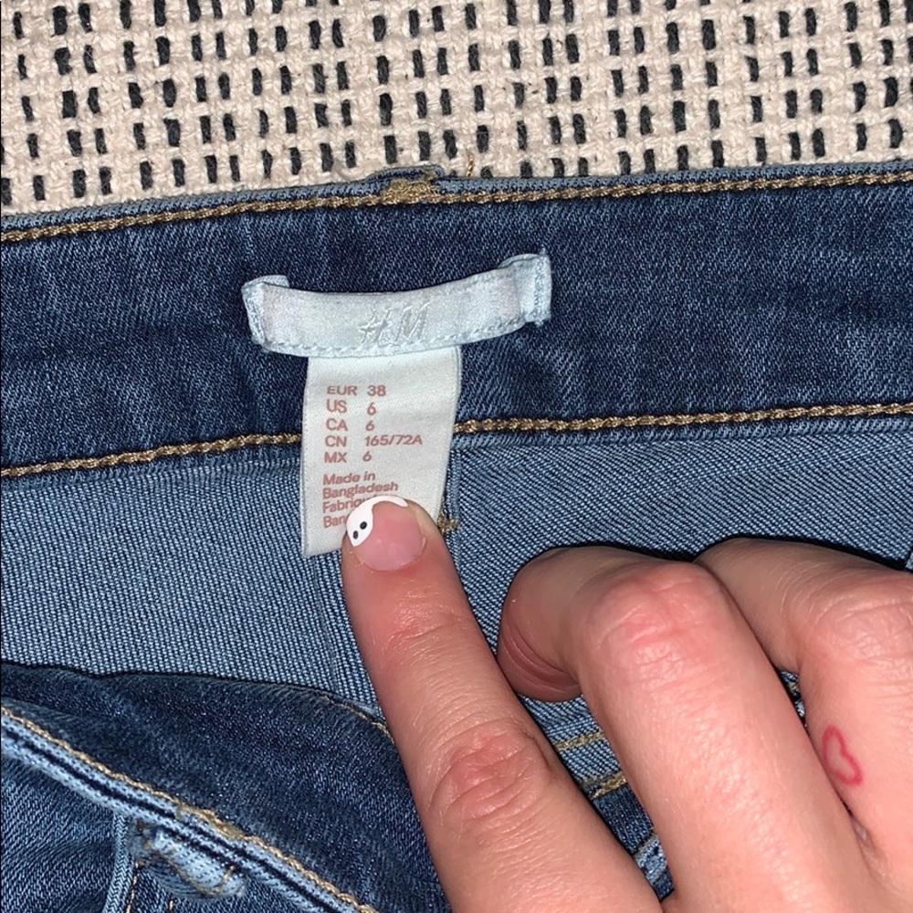 H&M Jeans - Picture 2 of 2